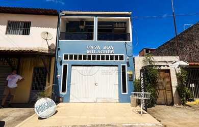 Imagem: O depósito possui 2 Vagas na garagem, 300m² de Área e está