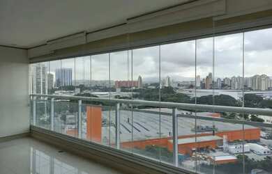 Imagem: O apartamento possui 4 Dormitórios, 2 Banheiros, 2 Vagas na