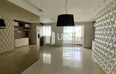 Imagem: O apartamento possui 3 Dormitórios, 3 Banheiros, 2 Vagas na