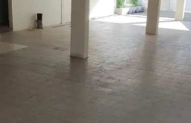 Imagem 4: Casa com 5 suítes, possui 5 vgs cobertas, área gourmet e depósito Valentina...