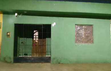 Imagem: A casa possui 2 Dormitórios, 1 Banheiro e 16m² de Área e