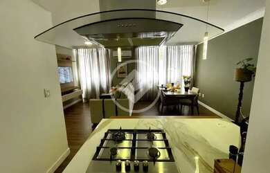 Imagem: O apartamento possui 2 Dormitórios, 2 Banheiros, 1 Vaga na