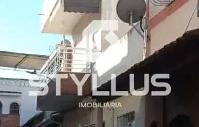 Imagem: A casa possui 2 Dormitórios, 3 Banheiros, 1 Vaga na garagem