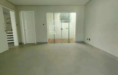 Imagem 3: Sobrado à venda em Maringá, Zona 05, com 4 suítes, com 421.59 m²