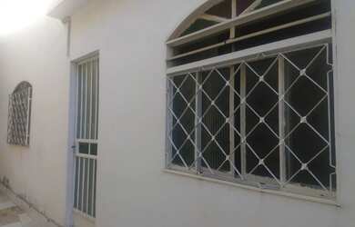 Imagem: A casa possui 1 Dormitório, 1 Banheiro e 22m² de Área e está