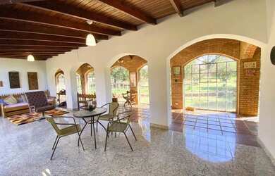 Imagem: A casa em condomínio possui 3 Dormitórios, 4 Banheiros, 4