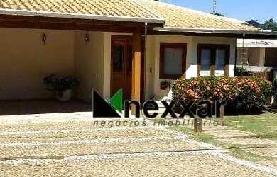 Imagem: A casa em condomínio possui 4 Dormitórios, 5 Banheiros, 5