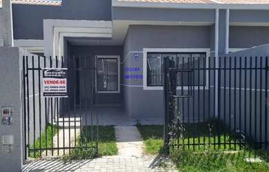 Imagem: A casa possui 2 Dormitórios, 1 Banheiro, 1 Vaga na garagem