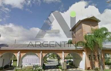 Imagem: A casa em condomínio possui 4 Dormitórios, 5 Banheiros, 5