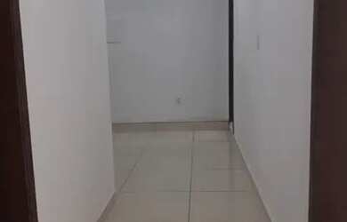 Imagem 5: Casa 2/4, Fim de Linha do Colina Azul, Frente de Rua, 1ºAndar