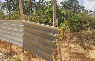 Imagem: O terreno possui 200m² de Área e está localizado em 42