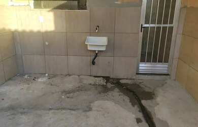 Imagem: A casa possui 2 Dormitórios, 2 Banheiros, 1 Vaga na garagem