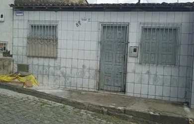 Imagem: A casa possui 2 Dormitórios, 2 Banheiros, 108m² de Área e