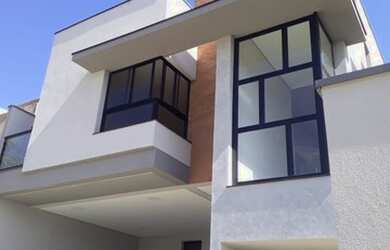 Imagem: A casa em condomínio possui 4 Dormitórios, 5 Banheiros, 4