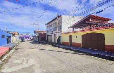 Imagem: A casa em condomínio possui 3 Dormitórios, 2 Banheiros, 2