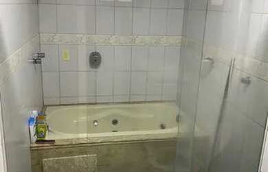 Imagem 4: VENDO CASA EM SANTA CRUZ. Churrasqueira, Varanda, Guarda roupae110m²...