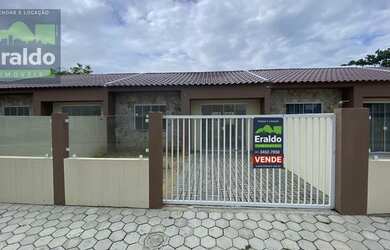 Imagem: A casa possui 2 Dormitórios, 1 Banheiro, 1 Vaga na garagem