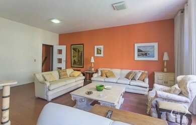 Imagem: O apartamento possui 4 Dormitórios, 4 Banheiros, 1 Vaga na