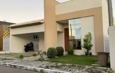 Imagem: A casa em condomínio possui 3 Dormitórios, 3 Banheiros, 2