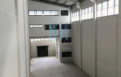 Imagem 13: Galpão para Locação em Itaquaquecetuba, Parque São Pedro, 12 banheiros