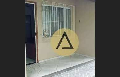 Imagem: A casa possui 2 Dormitórios, 2 Banheiros, 1 Vaga na garagem