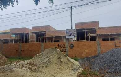 Imagem: A casa possui 2 Dormitórios, 1 Banheiro, 1 Vaga na garagem