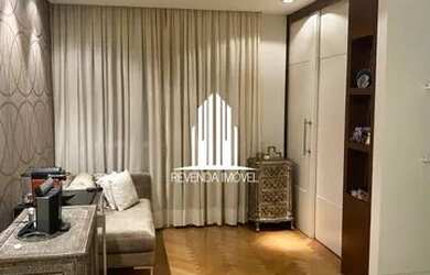 Imagem: O apartamento possui 1 Dormitório, 2 Banheiros, 2 Vagas na