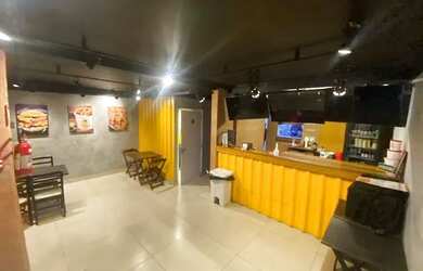 Imagem: O depósito possui 100m² de Área e está localizado em Embaré