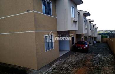 Imagem: A casa possui 3 Dormitórios, 1 Banheiro, 1 Vaga na garagem