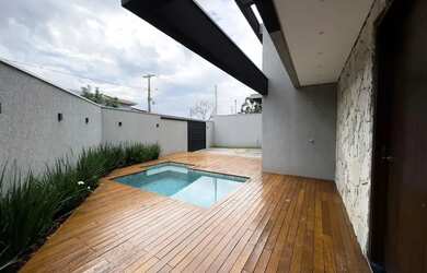 Imagem 15: Casa em Palmas. Piscina, Churrasqueira, Guarda roupae150m² de Área