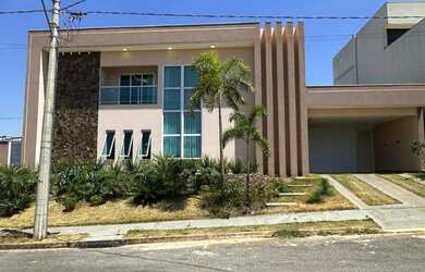 Imagem: A casa em condomínio possui 3 Dormitórios, 2 Banheiros, 2