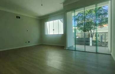 Imagem 11: Sobrado à venda em Maringá, Zona 05, com 4 suítes, com 421.59 m²