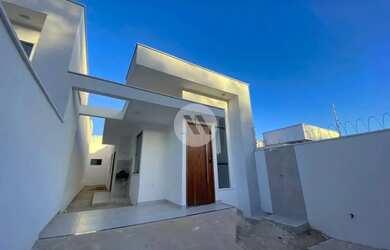 Imagem: A casa possui 2 Dormitórios, 2 Banheiros, 1 Vaga na garagem