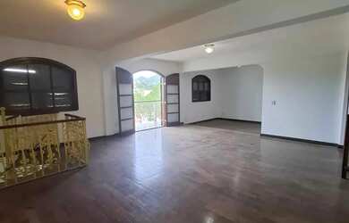 Imagem 14: São Lourenço . Vale dos Pinheiros . MG . Casa com elevador . 5 quartos