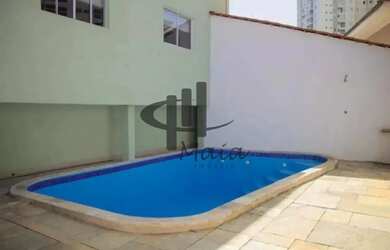 Imagem: A casa possui 4 Dormitórios, 4 Banheiros, 4 Vagas na garagem