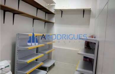 Imagem: O depósito possui 1 Vaga na garagem, 409m² de Área e Imóvel