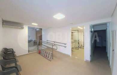 Imagem 10: Casa comercial disponível para aluguel no bairro Martins em Uberlândia