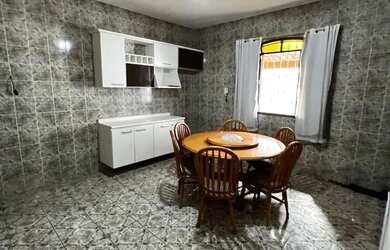 Imagem 3: Imóvel para venda possui 250 metros quadrados com 2 quartos em Centro...