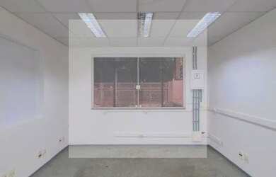 Imagem 11: Casa Comercial Locaçao. Varanda, 500m² de Áreae3 Vagas na garagem