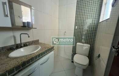 Imagem: O apartamento possui 2 Dormitórios, 1 Banheiro, 2 Vagas na