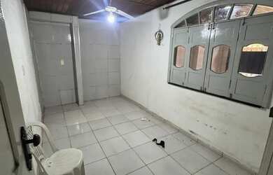 Imagem 2: casa CN- we 70- Aluguel. Varanda, Área de serviço, 200m² de Áreae2...