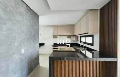 Imagem: A casa em condomínio possui 3 Dormitórios, 2 Banheiros, 2