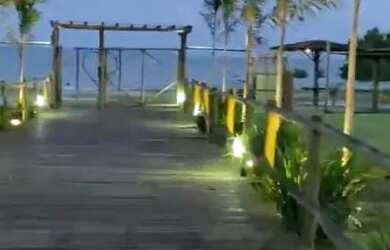 Imagem: A casa em condomínio possui 4 Dormitórios, 5 Banheiros, 5