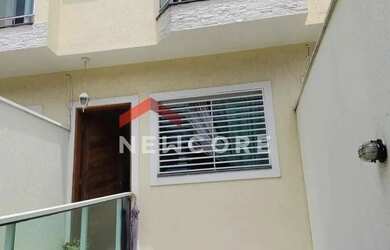 Imagem: A casa possui 4 Dormitórios, 4 Banheiros, 4 Vagas na garagem