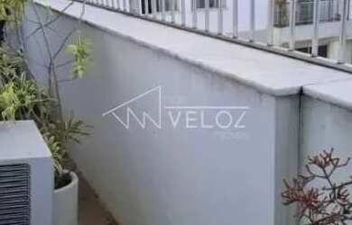 Imagem: O apartamento à venda possui 2 Dormitórios, 3 Banheiros, 1