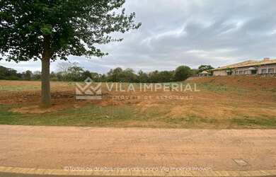 Imagem: O terreno possui 3776m² de Área e está localizado em Bragança