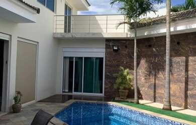 Imagem: A casa em condomínio possui 5 Dormitórios, 5 Banheiros, 3