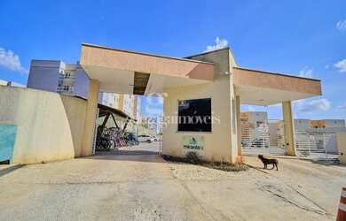 Imagem: O apartamento possui 3 Dormitórios, 1 Banheiro, 1 Vaga na garagem