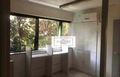 Imagem: O depósito possui 1 Vaga na garagem e 66m² de Área e está