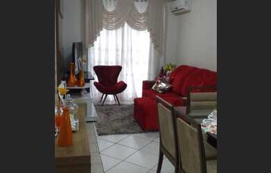 Imagem: O apartamento possui 3 Dormitórios, 1 Banheiro, 1 Vaga na garagem